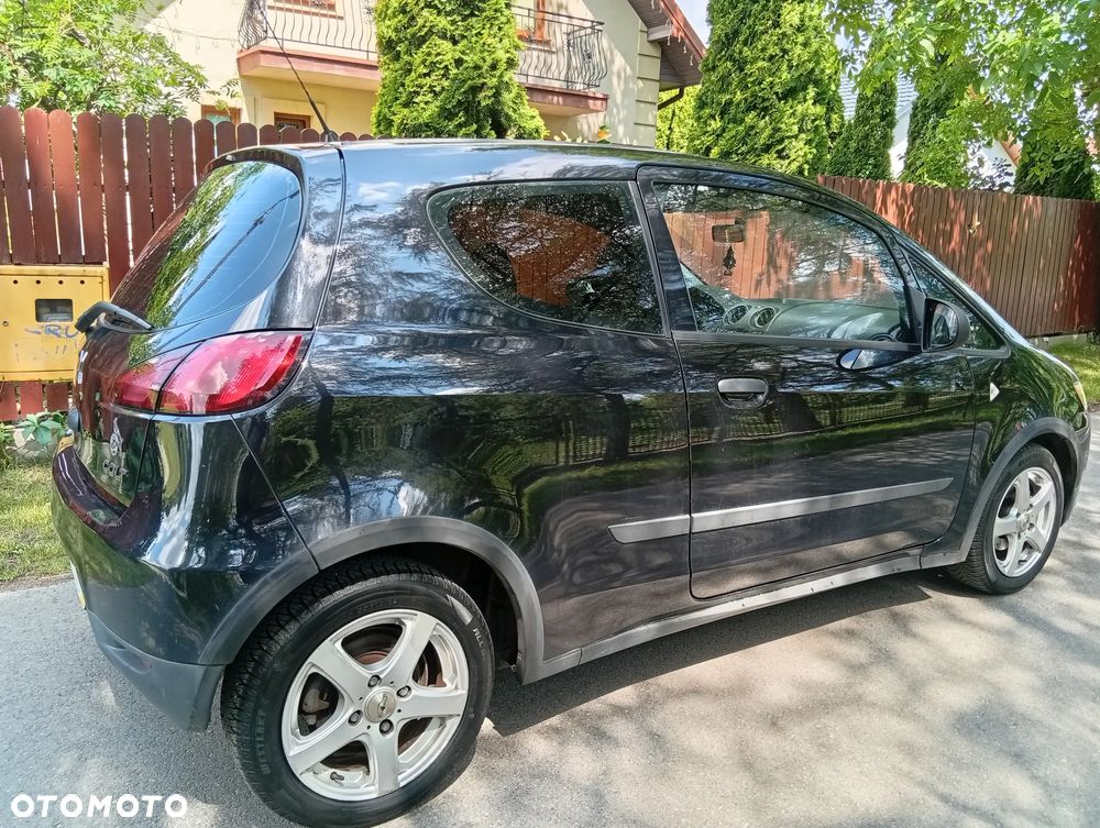 Mitsubishi Colt - 18