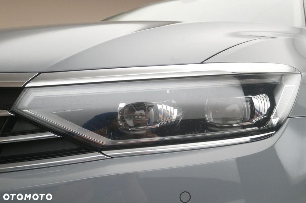 Volkswagen Passat Variant 1.5 TSI EVO Business DSG - 13