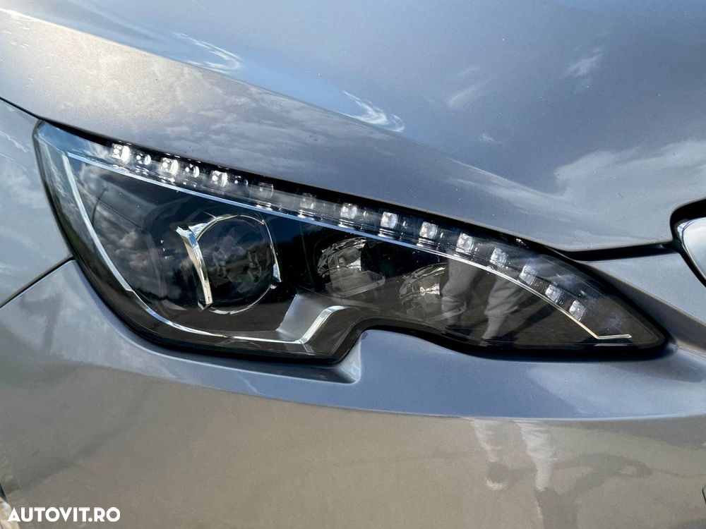 Peugeot 308 - 14
