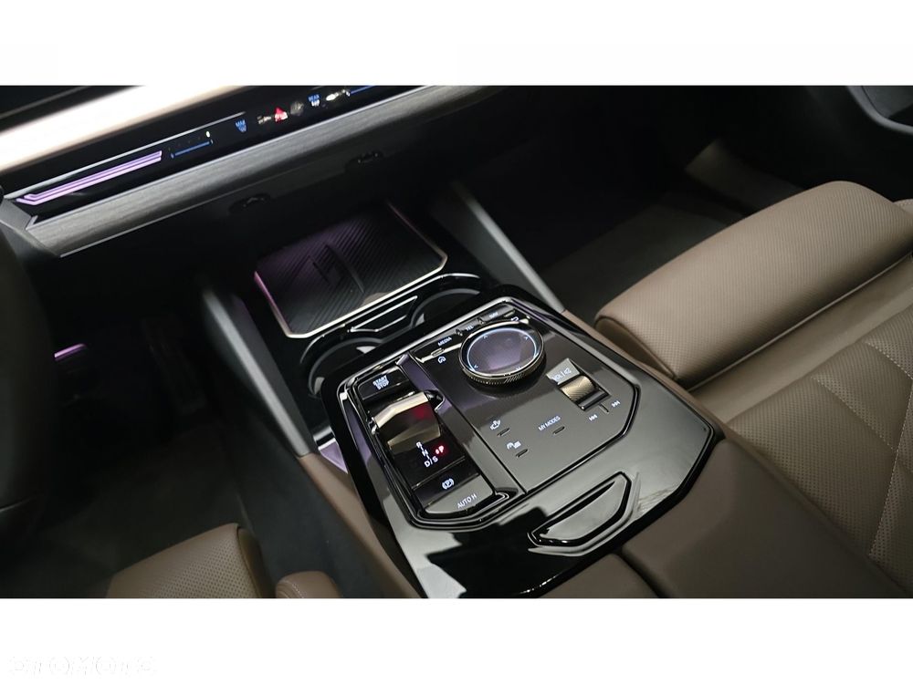 BMW Seria 5 - 22