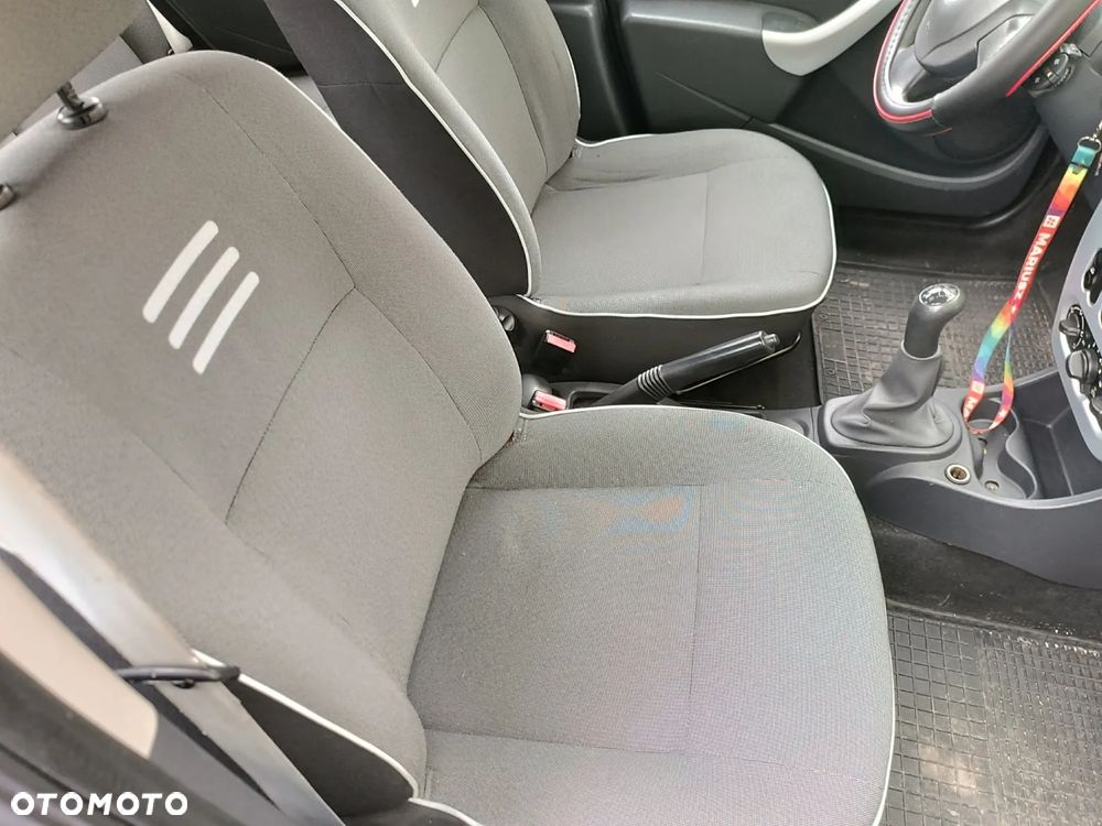 Dacia Sandero - 9