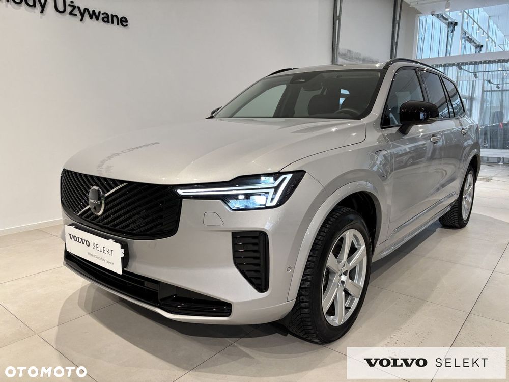 Volvo XC 90 - 9