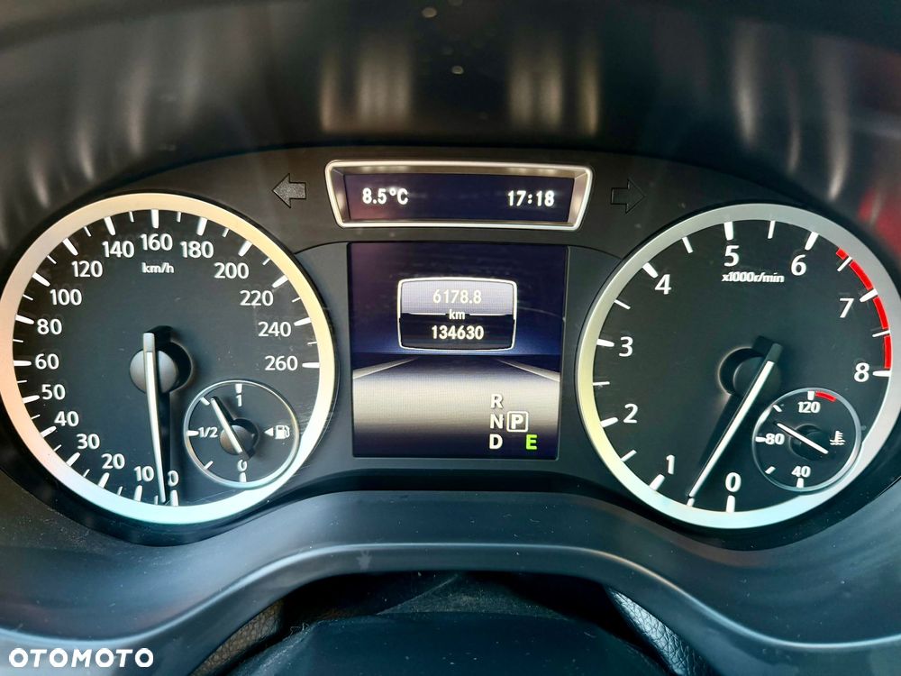 Infiniti Q30 2.0t Sport AWD 7DCT - 13