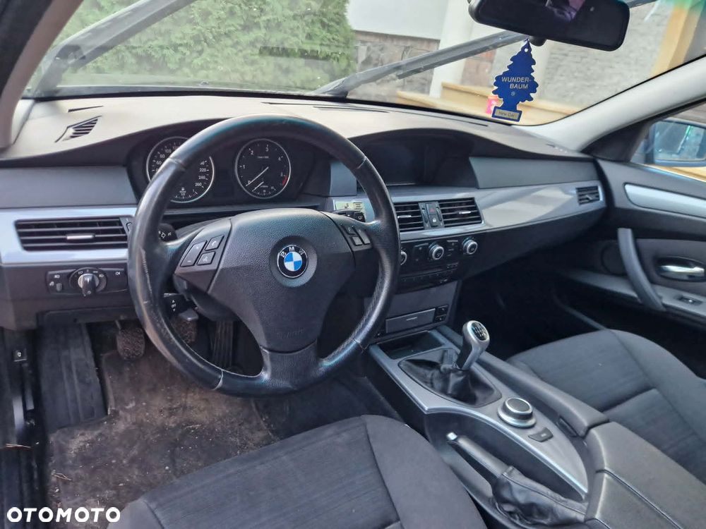E61 lift N47D20A 668/9 SHWARZ 2 CAŁA NA CZĘŚCI - 5