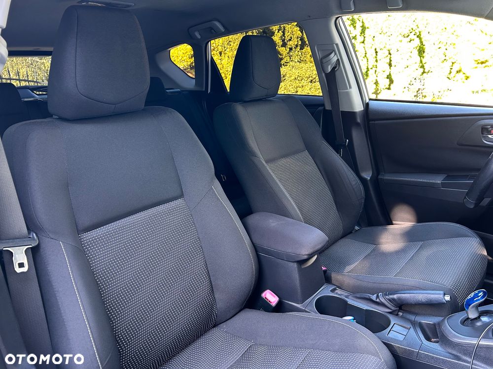 Toyota Auris - 16