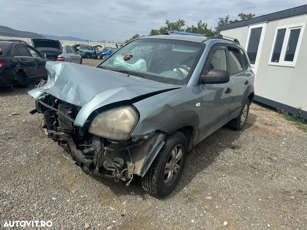 Dezmembram HYundai Tucson 2.0 b an fabr 2008 - 4
