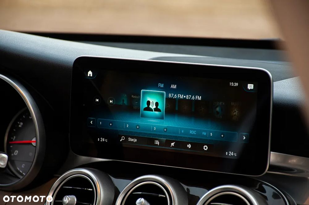 Mercedes-Benz GLC 300 4Matic 9G-TRONIC AMG Line - 36