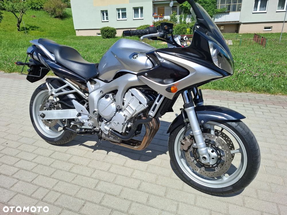 Yamaha FZ6 - 3