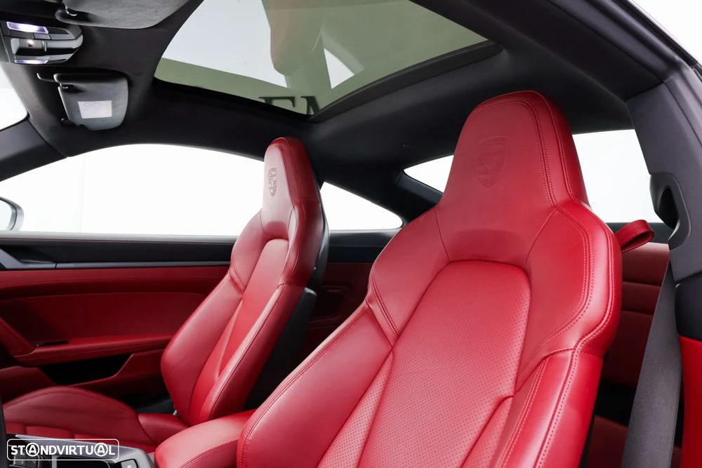 Porsche 911 (992) Carrera PDK - 20