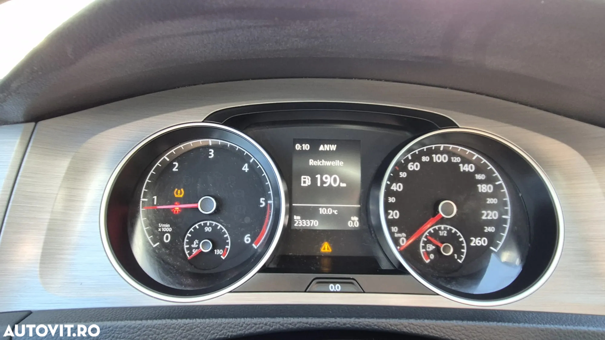 Volkswagen Golf 1.6 TDI BlueMotion Technology Comfortline - 13