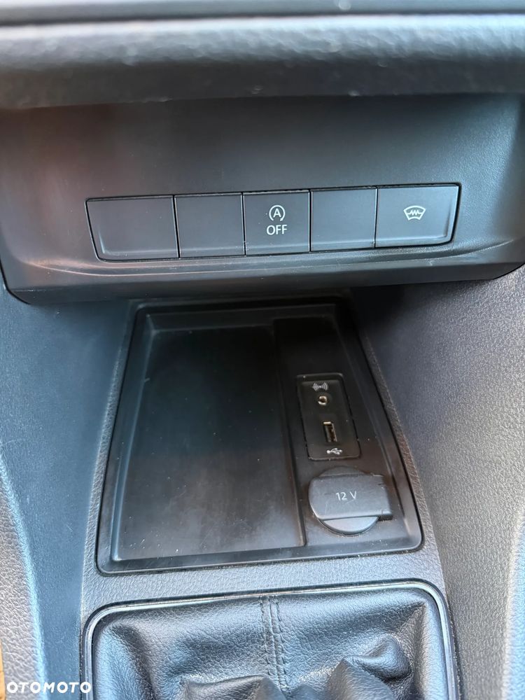 Volkswagen Caddy Maxi 2.0 TDI Comfortline - 25