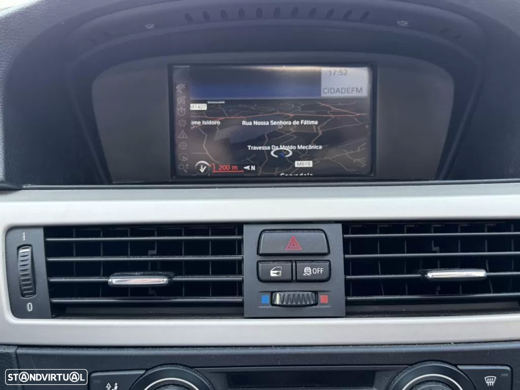 BMW 320 d Coupe Edição M - 31