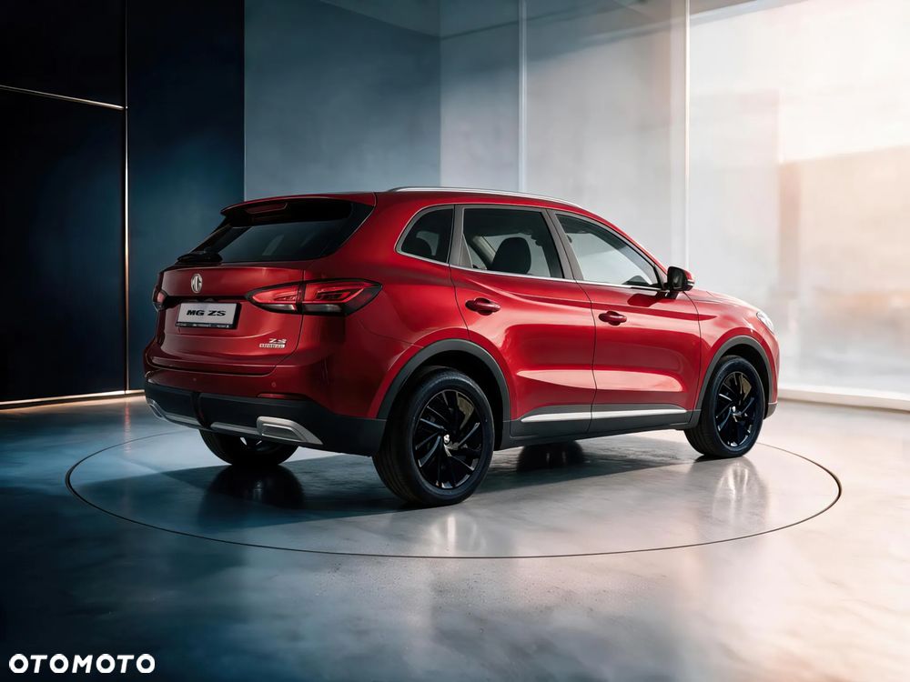 MG ZS Hybrid+ - 4