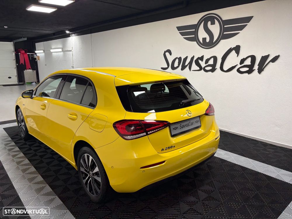 Mercedes-Benz A 250 e 8G-DCT - 5