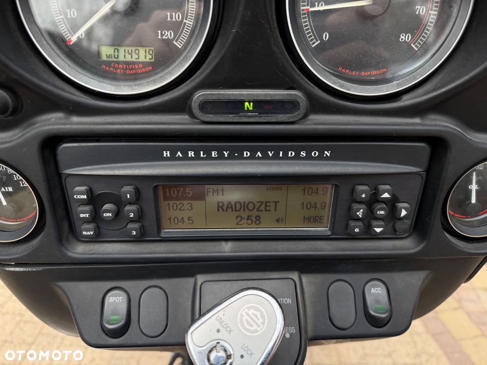 Harley-Davidson FLHS Electra Glide - 18