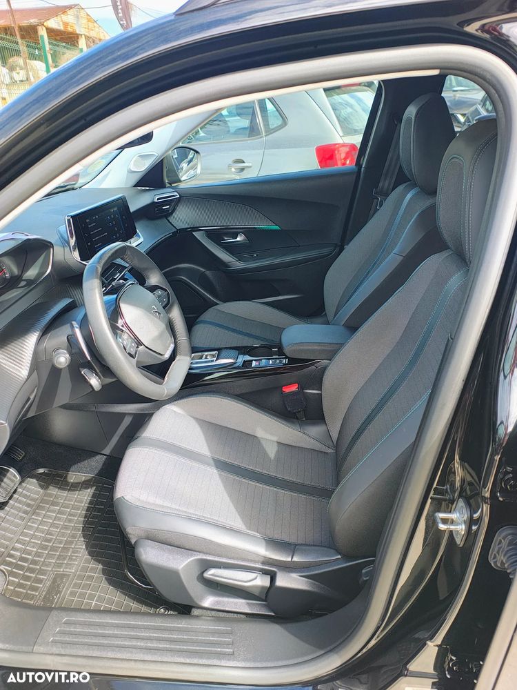 Peugeot 2008 1.5 BlueHDI 130 S&S EAT8 Allure - 20