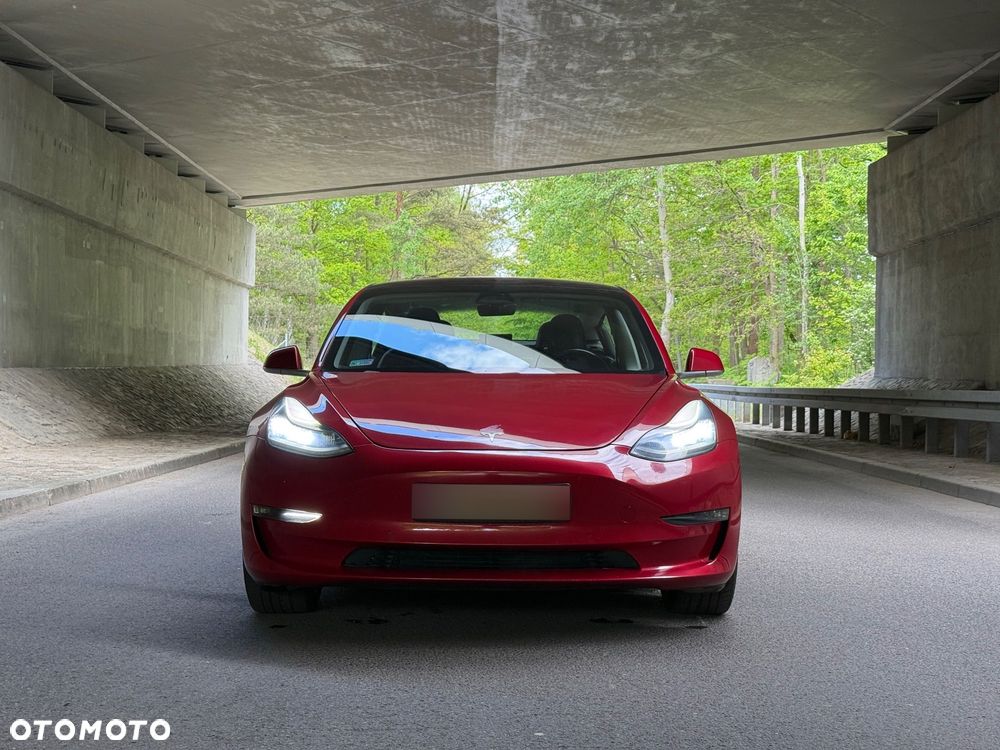 Tesla Model 3 - 6
