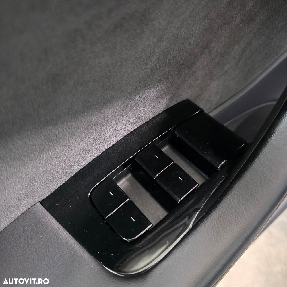 Tesla Model 3 - 18