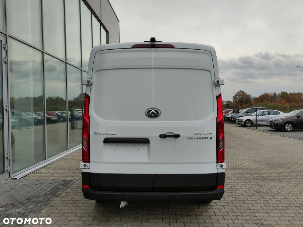 Maxus Deliver 9 - 14