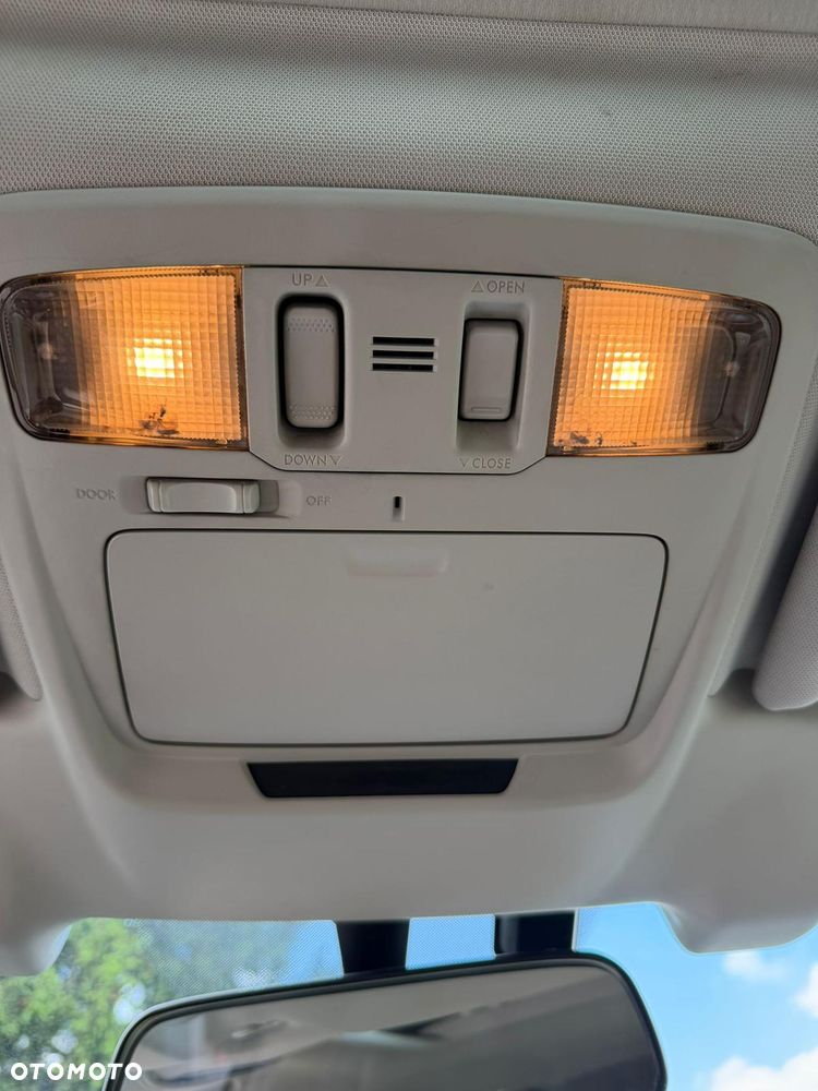 Subaru Outback 2.0D Exclusive Lineartronic - 16