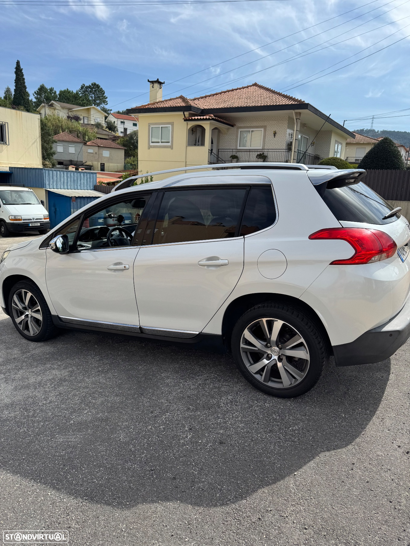 Peugeot 2008 1.6 e-HDi Allure - 7