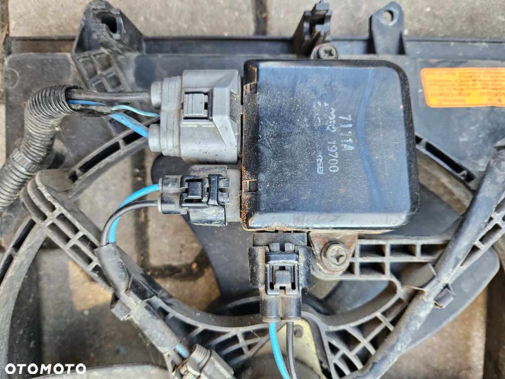 Mitsubishi Outlander I 1 2.0 16V wentylator chłodnicy wentylatory moduł - 2