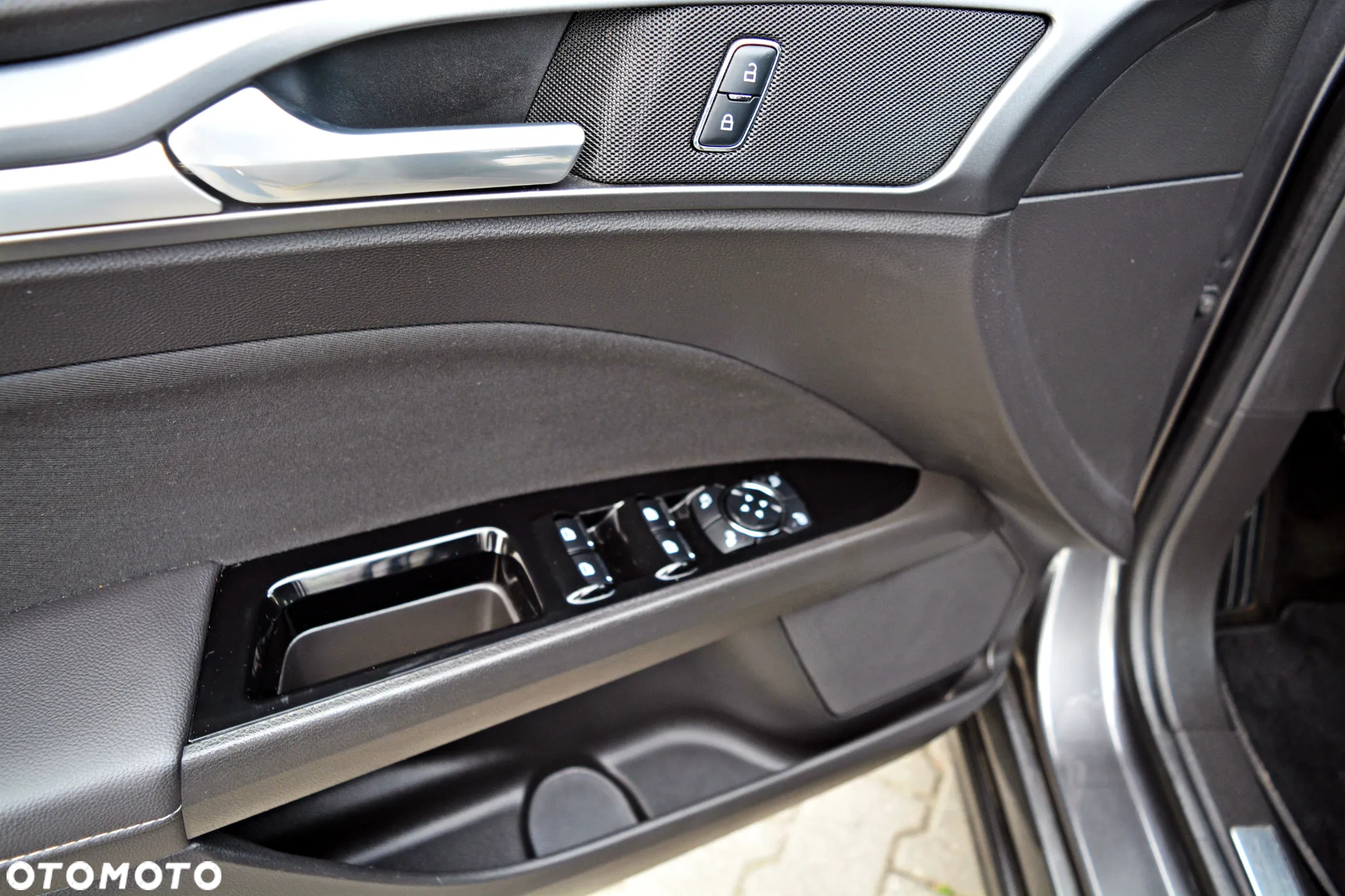 Ford Mondeo 1.5 EcoBoost Start-Stopp Titanium - 27