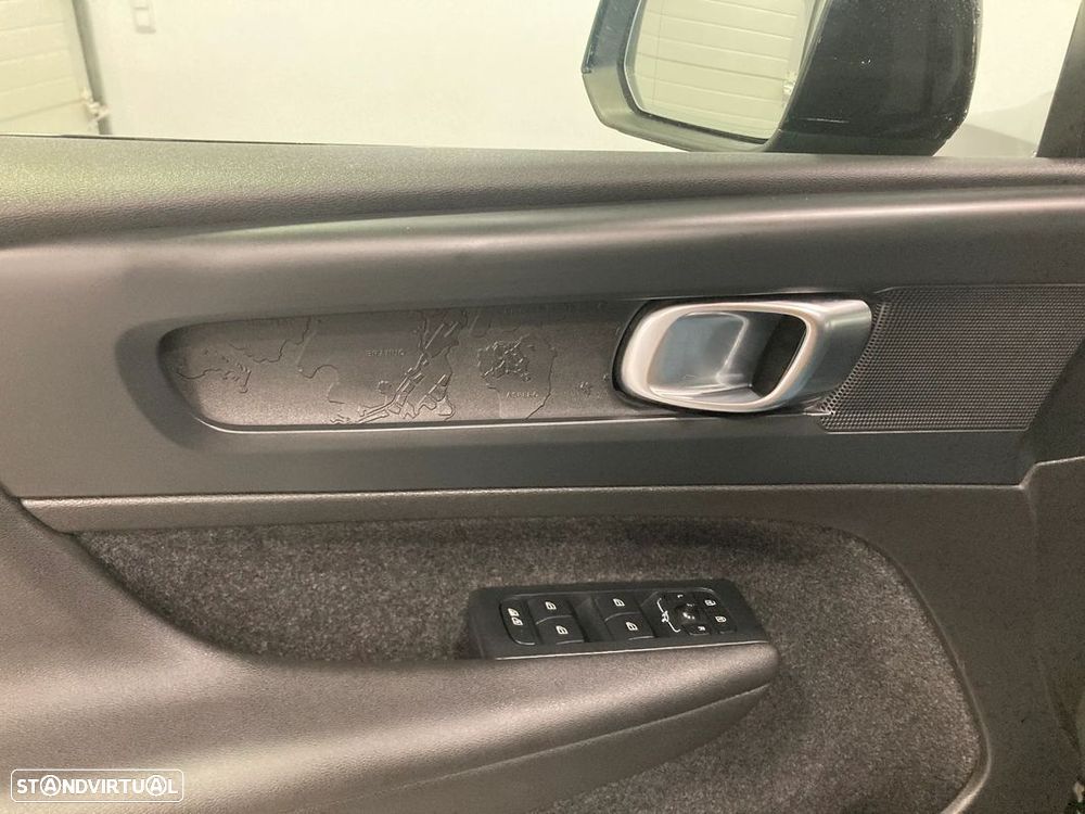 Volvo XC 40 Recharge 69 kWh Single Motor Core - 29