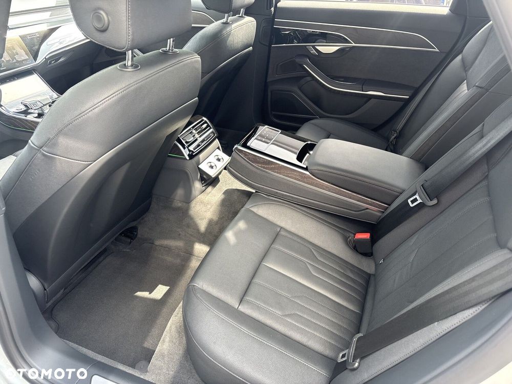 Audi A8 - 33