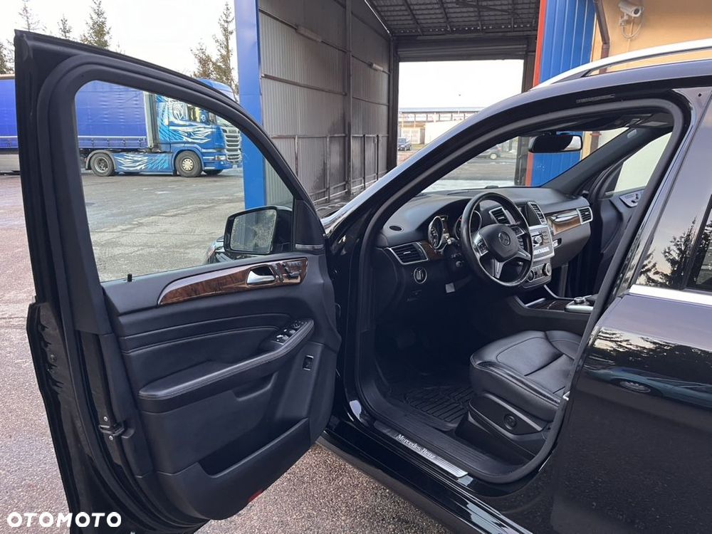 Mercedes-Benz ML 350 BlueTEC 4MATIC 7G-TRONIC - 7