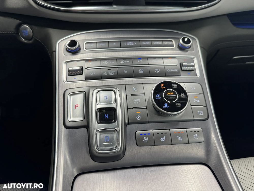 Hyundai Santa Fe 1.6 Plugin-Hybrid 4WD Signature - 12