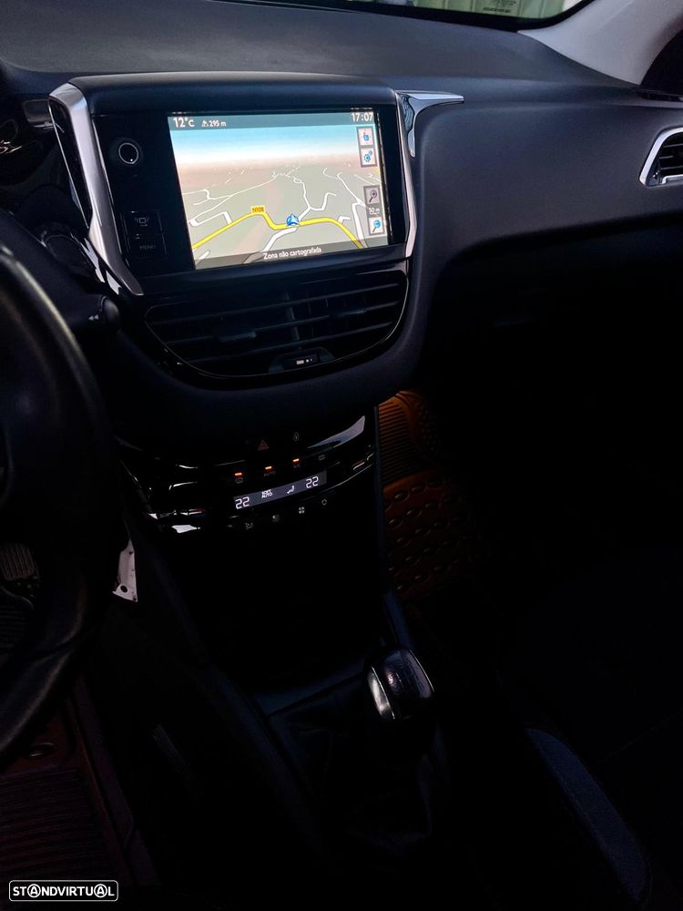 Peugeot 208 1.2 VTi Allure - 8