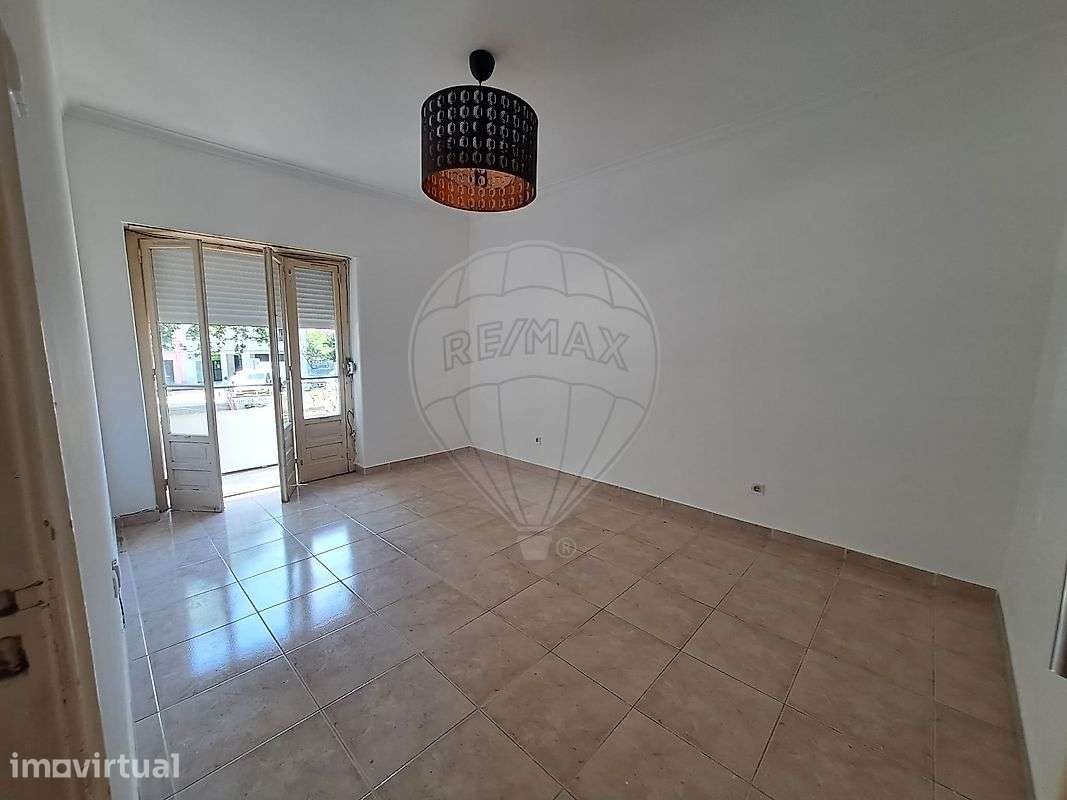 Apartamento T2 para arrendamento - Grande imagem: 2/9