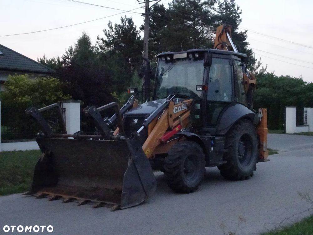Case Koparko-ładowarka Case 580 SV tylko 711KM/H Idealny Stan - 1