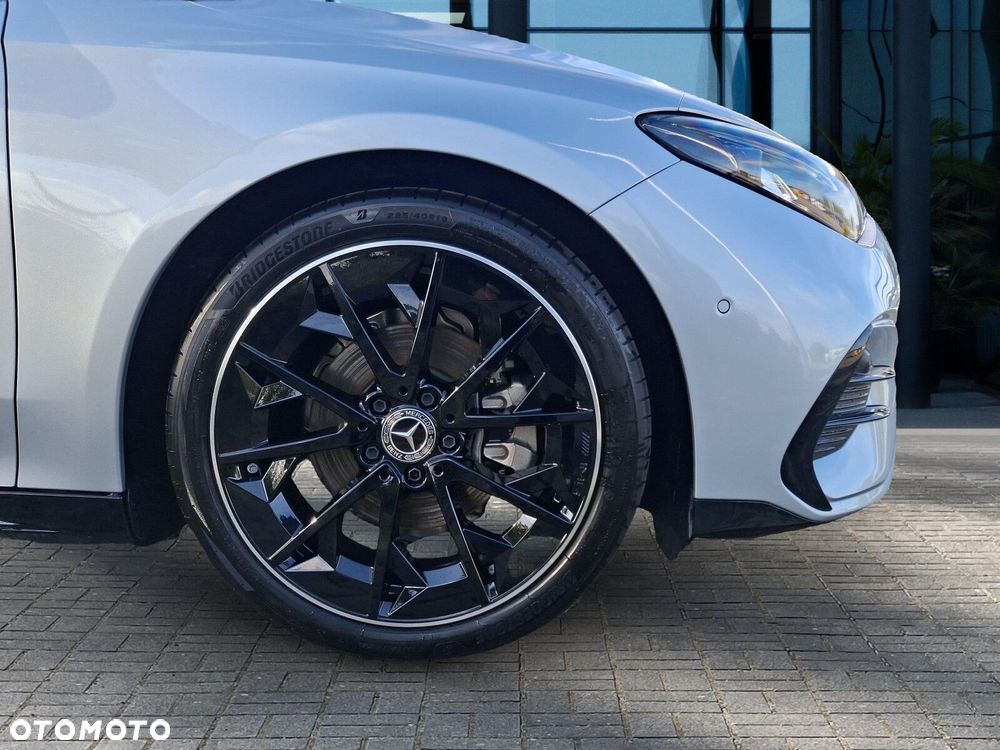 Mercedes-Benz CLA - 16
