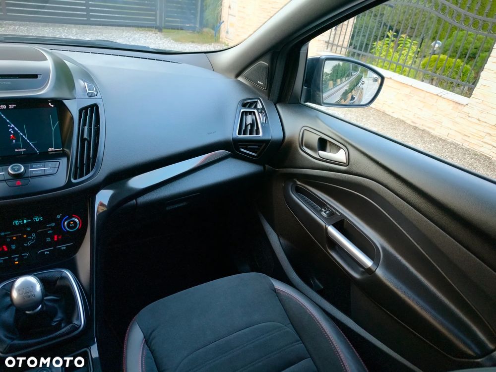 Ford Kuga - 35