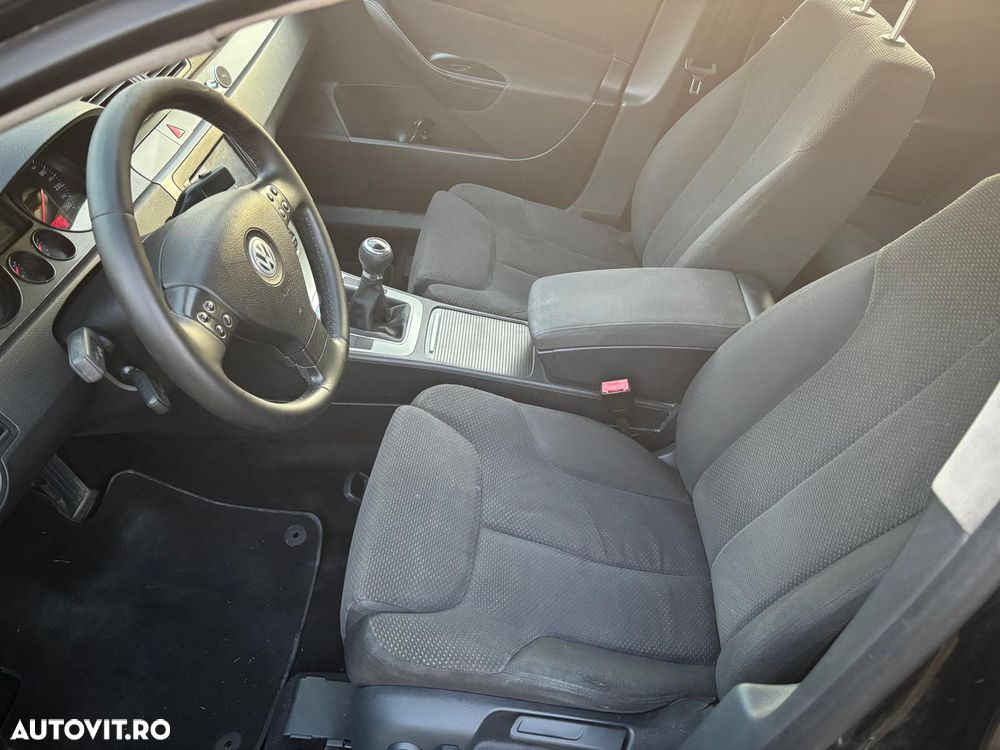 Volkswagen Passat - 10