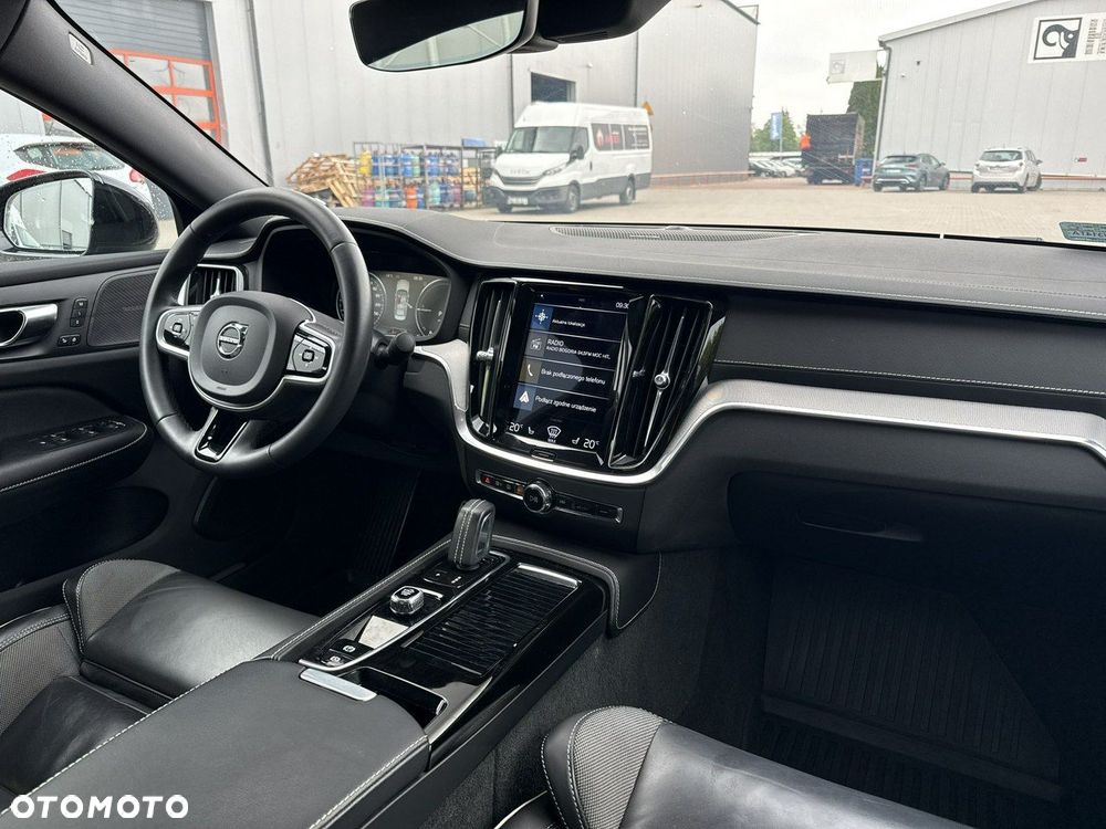 Volvo S60 T8 AWD Plug-In Hybrid Polestar Engineered - 21