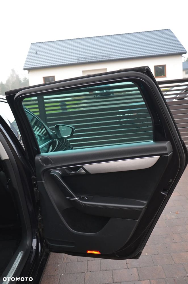 Volkswagen Passat 1.8 TSI DSG Highline - 18