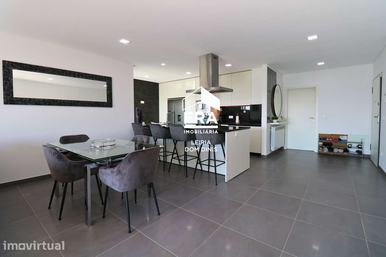 Apartamento T3 inserido em condomínio fechado - Grande imagem: 5/52