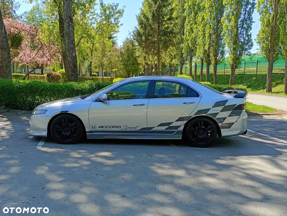Honda Accord - 12