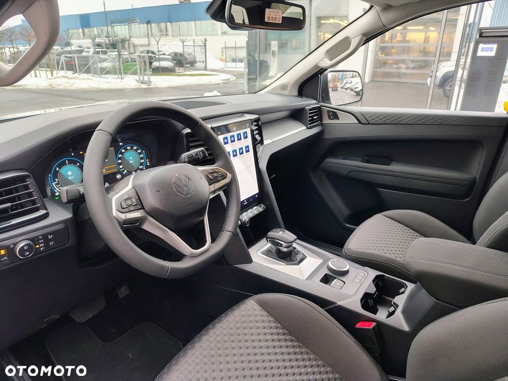 Volkswagen Amarok Life silnik: 2.0 TDI 205 KM / skrzynia biegów: 10-biegowa automatyczna 4MOTION rozstaw osi: 3270 mm - 9