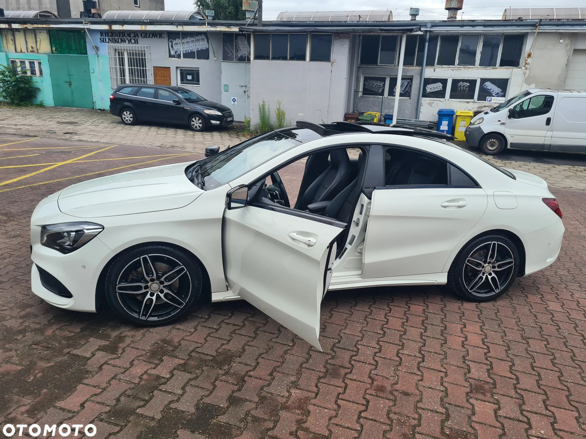 Mercedes-Benz CLA 220 4-Matic AMG Line - 6