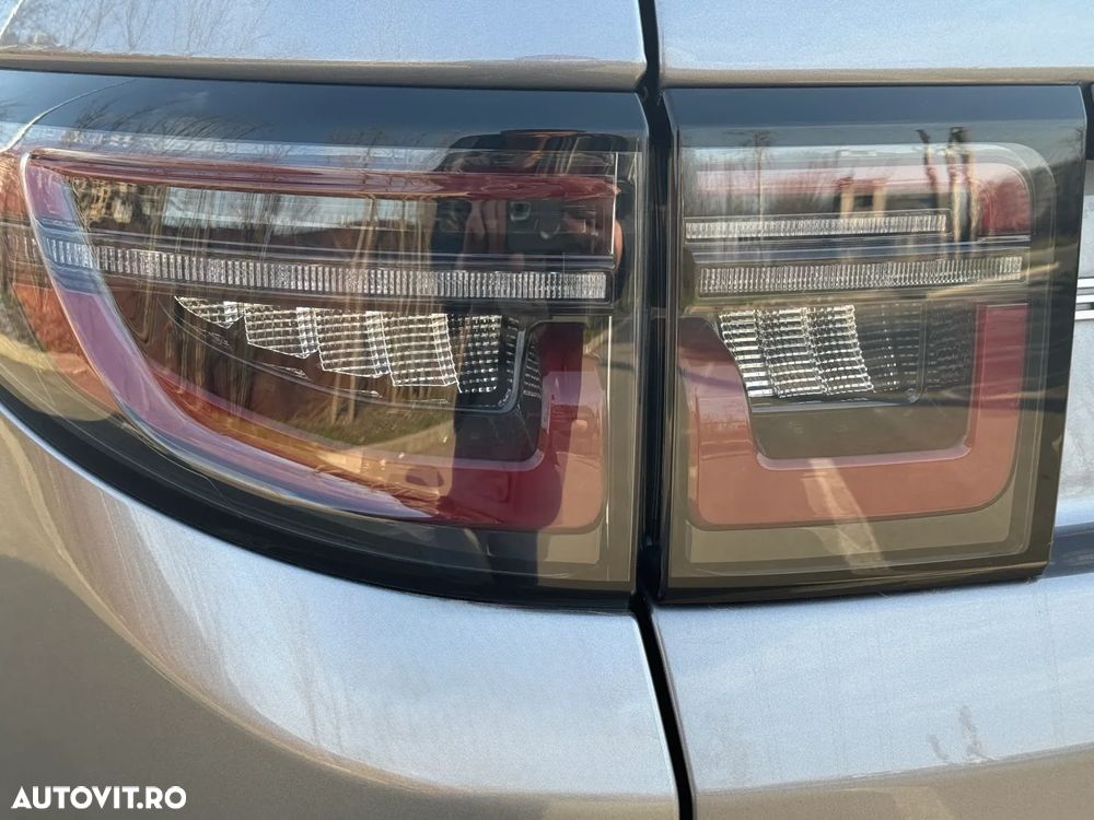 Land Rover Discovery Sport - 10