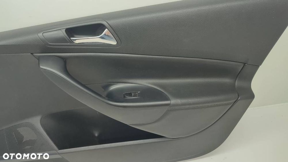 BOCZEK PRZÓD PRAWY CZARNY SKÓRA VW PASSAT B6 EUROPA - 2