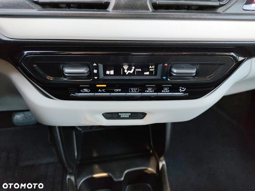 Suzuki Swift 1.2 Dualjet SHVS Premium Plus CVT - 27
