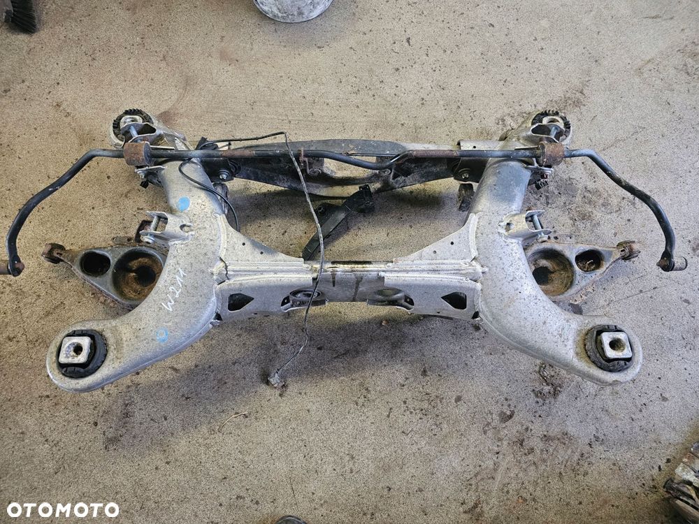 belka zawieszenia tylnego oś wózek sanki komplet mercedes-benz w211 - 1