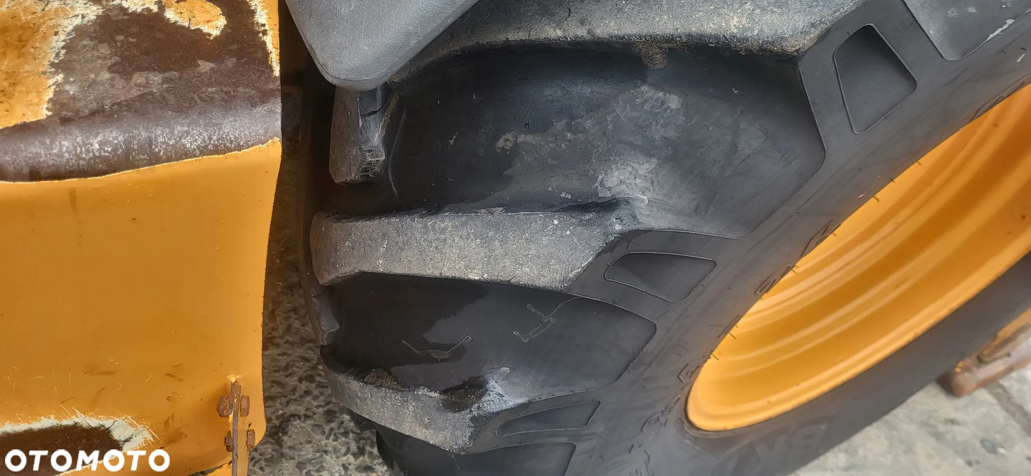 Case 590 Super R 4X4 - 11
