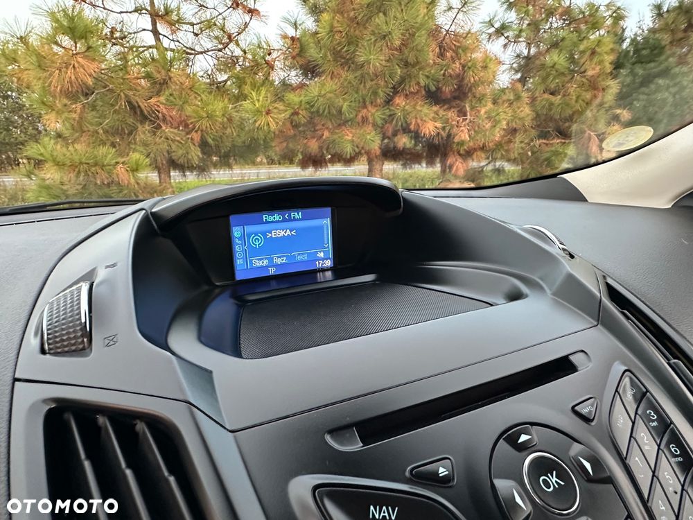 Ford Kuga 2.0 TDCi FWD Titanium - 32