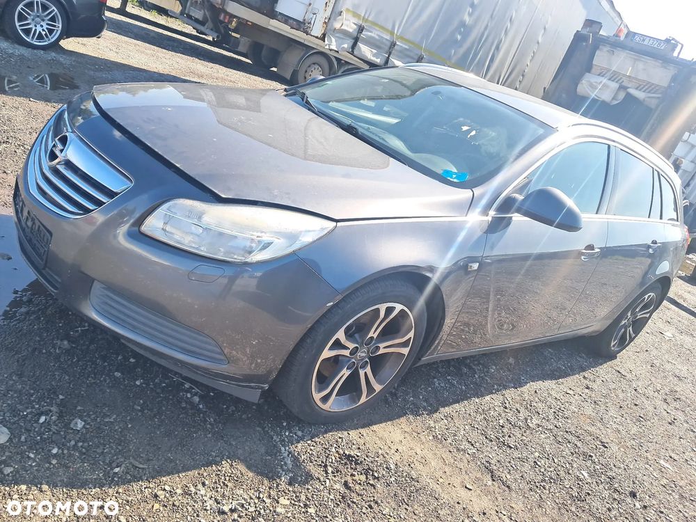 OPEL INSIGNIA A KOMBI 2010 2.0 CDTI KOD LAK: Z177 - 1